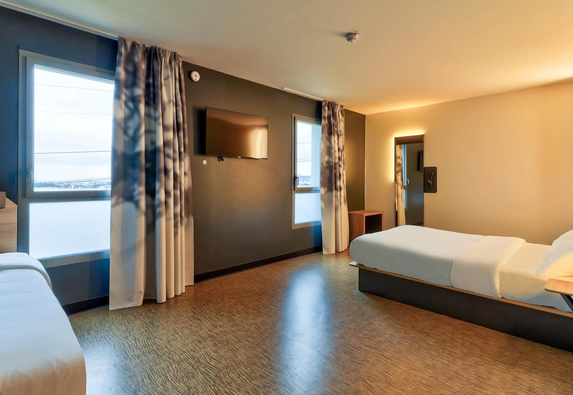 B&B Hotel Dijon Valmy Toison D'Or Exterior photo
